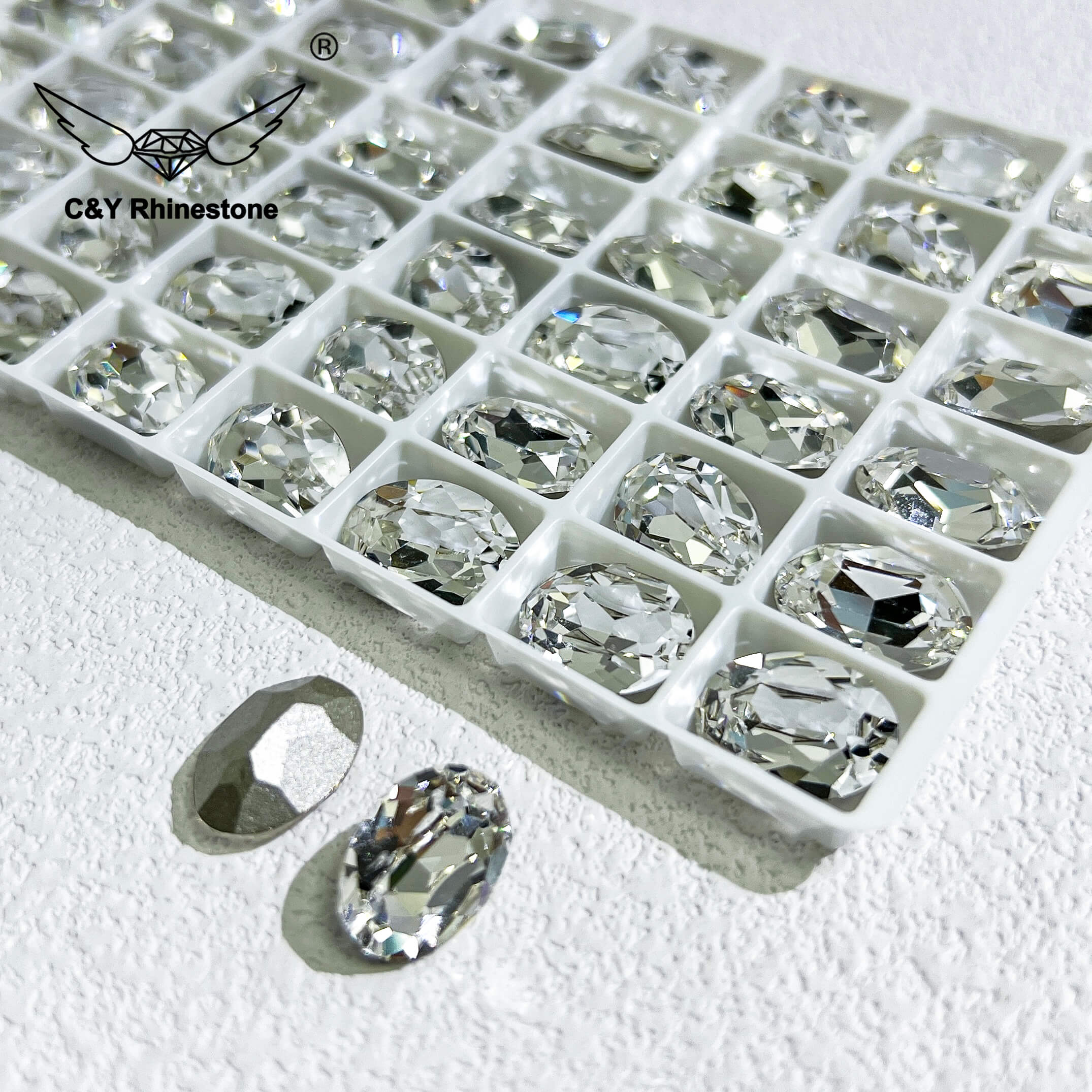 K9 Glass Rhinestones (16)