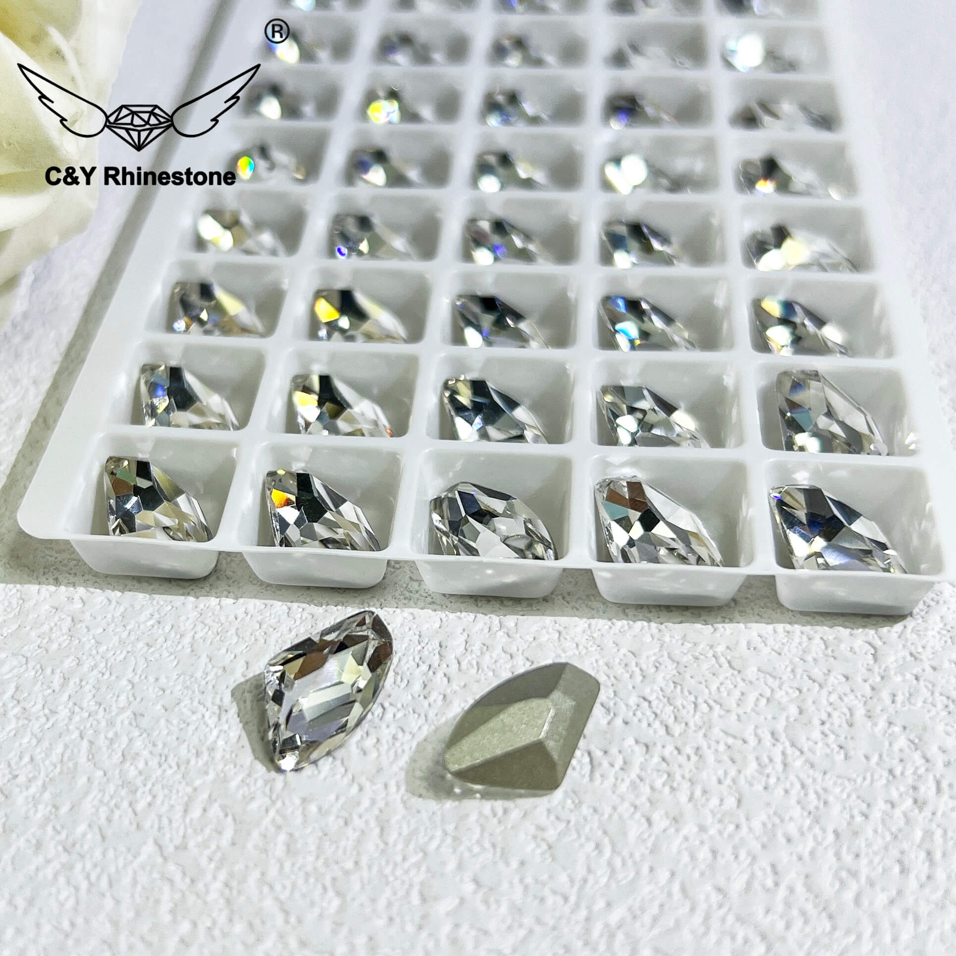 K9 Glass Rhinestones (4)